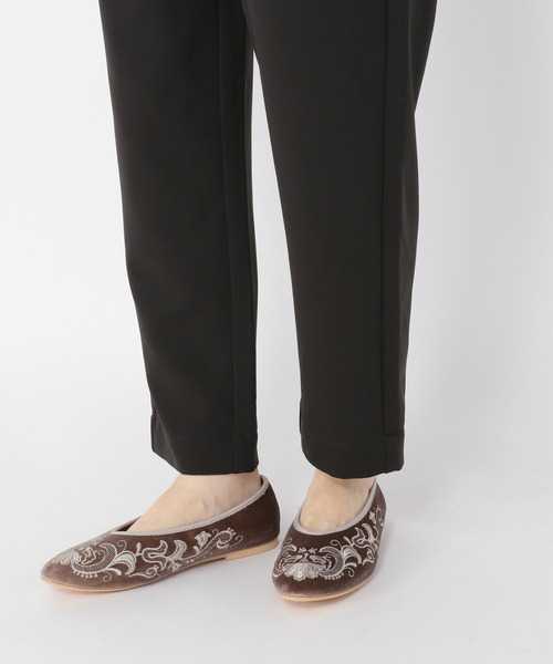 studio CLIP（スタディオクリップ）の「きれいめタックテーパードパンツ（その他パンツ・レディース・ネイビー/ブラウン/ブラック・MEDIUM/LARGE）」の17枚目の写真