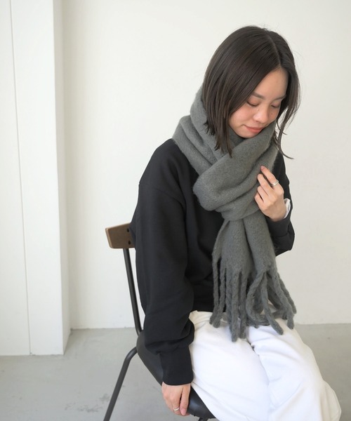 CANAL JEAN（キャナルジーン）の「via j(ヴィアジェイ) フリンジストール（ストール/ショール・レディース・ホワイト/ライトグレー/ブラウン/グレー/ブルー/ライトブラウン/モカ/キャメル・ONE SIZE）」の4枚目の写真