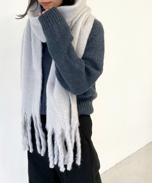 CANAL JEAN（キャナルジーン）の「via j(ヴィアジェイ) フリンジストール（ストール/ショール・レディース・ホワイト/ライトグレー/ブラウン/グレー/ブルー/ライトブラウン/モカ/キャメル・ONE SIZE）」の3枚目の写真