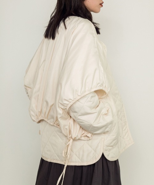 w closet（ダブルクローゼット）の「レイヤードキルティングジャケット（ダウンジャケット/コート・レディース・ブラック/アイボリー/ライトベージュ・FREE）」の9枚目の写真