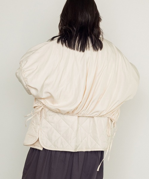 w closet（ダブルクローゼット）の「レイヤードキルティングジャケット（ダウンジャケット/コート・レディース・ブラック/アイボリー/ライトベージュ・FREE）」の10枚目の写真