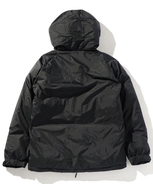 NANGA（ナンガ）の「NANGA/ナンガ AURORA DOWN JKT/オーロラダウンジャケット（ダウンジャケット/コート・メンズ・オリーブ/ブラック/レッド・MEDIUM/X-LARGE/LARGE）」の4枚目の写真