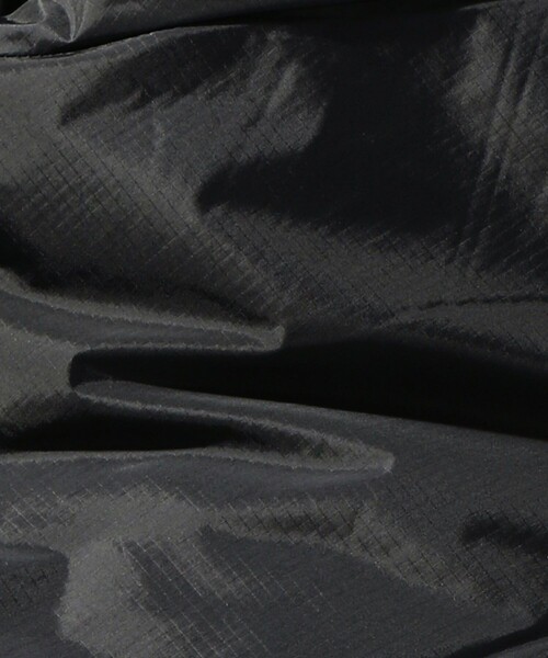 NANGA（ナンガ）の「NANGA/ナンガ AURORA DOWN JKT/オーロラダウンジャケット（ダウンジャケット/コート・メンズ・オリーブ/ブラック/レッド・MEDIUM/X-LARGE/LARGE）」の8枚目の写真