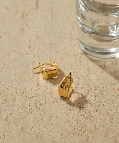 CITEN(シテン)の「<CITEN(シテン)>ニュアンス スクエア ピアス(ピアス(両耳用)・レディース・シルバー/ゴールド・FREE)」の1枚目の写真