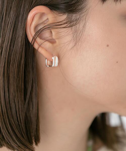 CITEN(シテン)の「<CITEN(シテン)>ニュアンス スクエア ピアス(ピアス(両耳用)・レディース・シルバー/ゴールド・FREE)」の6枚目の写真