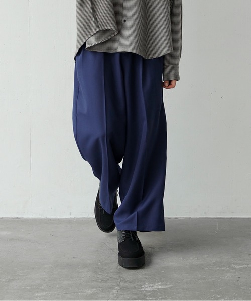 CASPER JOHN（キャスパージョン）の「Action texture tapered wide slacks/アクションテクスチャーテーパードワイドスラックス（スラックス・メンズ・チャコールグレー/ライトグレー/ブラック/ネイビー/ブラウン/ブルー/オレンジ・SMALL/MEDIUM/LARGE）」の6枚目の写真