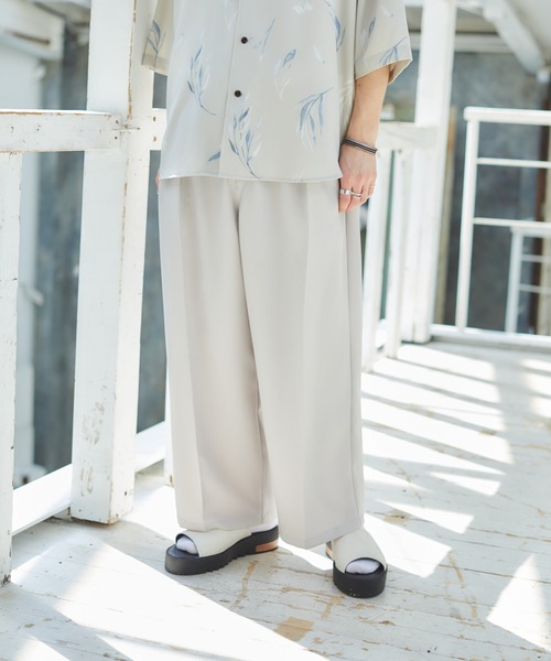 CASPER JOHN（キャスパージョン）の「Action texture tapered wide slacks/アクションテクスチャーテーパードワイドスラックス（スラックス・メンズ・チャコールグレー/ライトグレー/ブラック/ネイビー/ブラウン/ブルー/オレンジ・SMALL/MEDIUM/LARGE）」の10枚目の写真