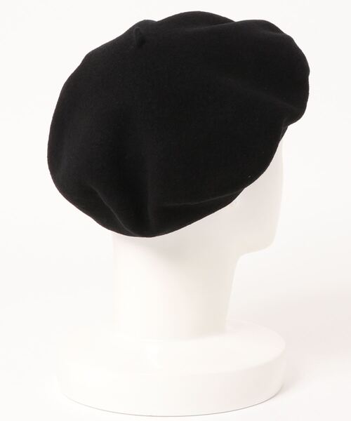 agnes b.(アニエスベー)の「AA09 BERET メッセージベレー(ハンチング/ベレー帽・メンズ・ブラック・UNI)」の2枚目の写真