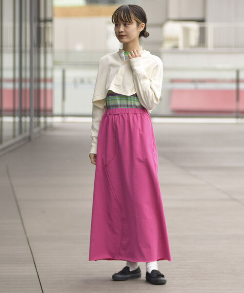 BEAMS BOY(ビームスボーイ)の「BEAMS BOY / ミリタリー リブ ショート ヘンリーネック(Tシャツ/カットソー・レディース・チャコールグレー/ブルー系その他/ホワイト系その他7・ONE SIZE)」の18枚目の写真