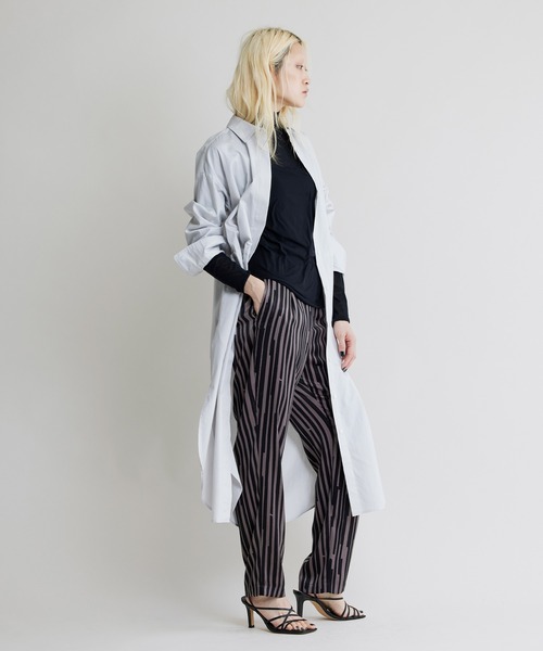 NOISE MAKER(ノイズメーカー)の「ペイントランダムストライプテーパードパンツ(その他パンツ・レディース・ブラック/ベージュ/グリーン・38/36)」の9枚目の写真