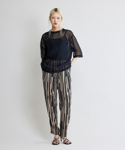 NOISE MAKER(ノイズメーカー)の「ペイントランダムストライプテーパードパンツ(その他パンツ・レディース・ブラック/ベージュ/グリーン・38/36)」の12枚目の写真