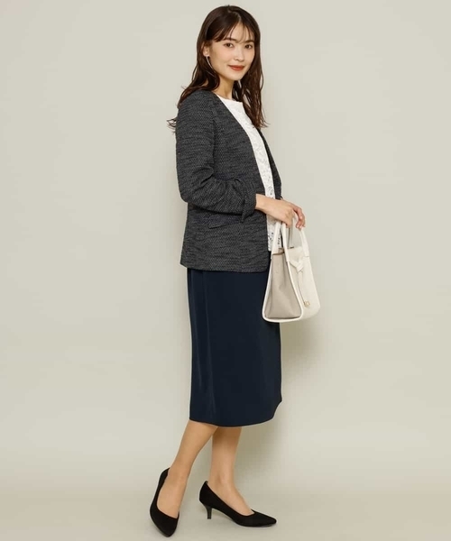 a.v.v（アーヴェヴェ）の「【ストレッチ裏地/消臭テープ付き】カルゼツイードストレッチノーカラージャケット（ノーカラージャケット・レディース・ベージュ/ネイビー・38/36/42/40/34）」の8枚目の写真