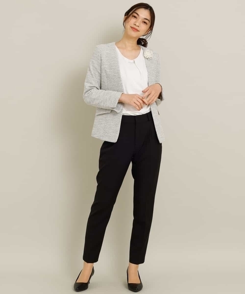 a.v.v（アーヴェヴェ）の「【ストレッチ裏地/消臭テープ付き】カルゼツイードストレッチノーカラージャケット（ノーカラージャケット・レディース・ベージュ/ネイビー・38/36/42/40/34）」の10枚目の写真