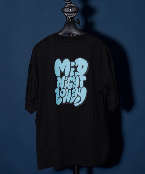 unrelaxing（アンリラクシング）の「オーバーサイズ　ルーズビッグシルエット　ドロップショルダーTシャツ（Tシャツ/カットソー・メンズ・その他/その他1/その他2/その他3/その他4/その他5/その他8/その他9/ホワイト系/ホワイト系1/ホワイト系2/ホワイト系3/ホワイト系4/ホワイト系5/ホワイト系6/ホワイト系7/ホワイト系8/ホワイト系9/ブラック系/ブラック系1/ブラック系2/ブラック系3/ブラック系4/ブラック系5/ブラック系6/ブラック系7/ブラック系8/ブラック系9/ベージュ系/ベージュ系1/ベージュ系2/ベージュ系3/ベージュ系4/ベージュ系5/ベージュ系6/ベージュ系7/ベージュ系8/ベージュ系9/グリーン系/グリーン系1/グリーン系2/グリーン系3/グリーン系4/グリーン系5/グリーン系6/グリーン系8/グリーン系9/ネイビー系/ネイビー系1/ネイビー系3/ネイビー系4/ネイビー系5/ネイビー系6/ネイビー系8/ネイビー系9/パープル系/パープル系1/パープル系2/パープル系3/パープル系4/パープル系5/パープル系6/パープル系7/パープル系8/パープル系9/イエロー系/イエロー系1/イエロー系2/イエロー系3/イエロー系4/イエロー系5/イエロー系6/イエロー系7/イエロー系8/イエロー系9・FREE）」の14枚目の写真