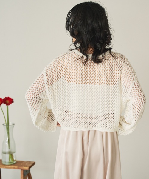 ANGIE（アンジー）の「透かし編みメッシュショートニット（ニット/セーター・レディース・ブラック/グリーン/ベージュ/オフホワイト・FREE）」の6枚目の写真