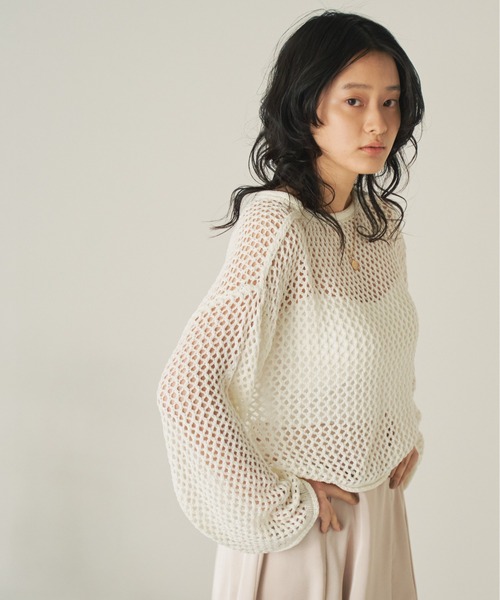 ANGIE（アンジー）の「透かし編みメッシュショートニット（ニット/セーター・レディース・ブラック/グリーン/ベージュ/オフホワイト・FREE）」の10枚目の写真