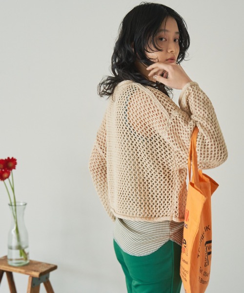 ANGIE（アンジー）の「透かし編みメッシュショートニット（ニット/セーター・レディース・ブラック/グリーン/ベージュ/オフホワイト・FREE）」の7枚目の写真
