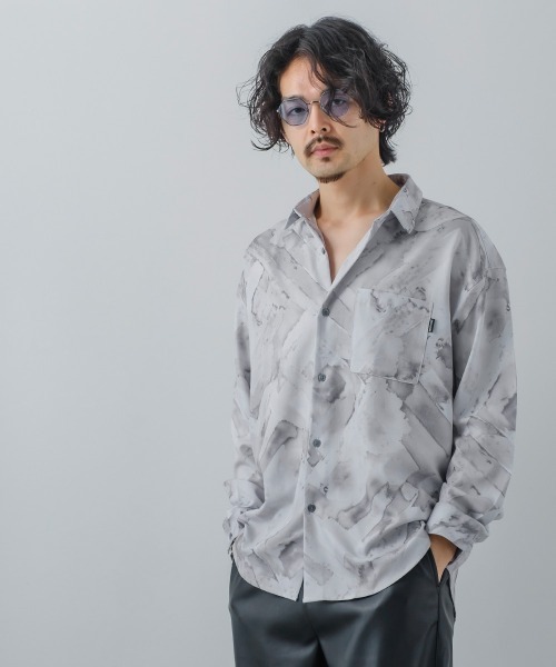 improves（インプローブス）の「とろみジョーゼット 総柄プリント シャツ セットアップ対応（シャツ/ブラウス・メンズ・A/ホワイト/ブラック/チャコールグレー/ブルー/グリーン/B/ライトグレー/アイボリー・LARGE/MEDIUM）」の20枚目の写真