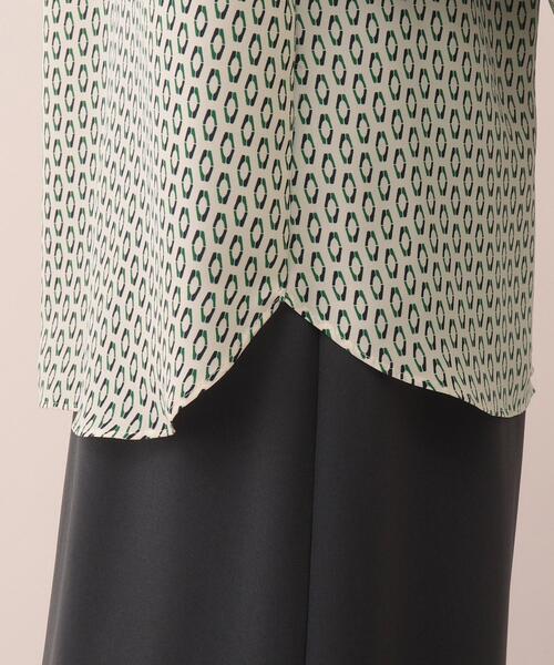 UNTITLED（アンタイトル）の「◆ネオンジオメ バンドカラーブラウス【洗える】（シャツ/ブラウス・レディース・ベージュ系その他4/ネイビー系・44/48/00/01/02/03/04）」の19枚目の写真