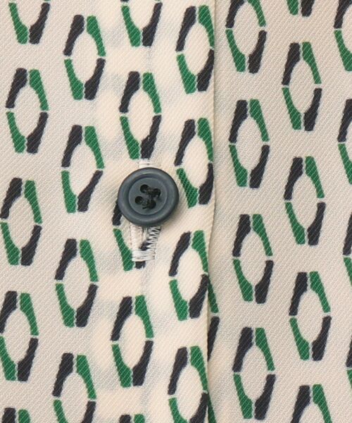 UNTITLED（アンタイトル）の「◆ネオンジオメ バンドカラーブラウス【洗える】（シャツ/ブラウス・レディース・ベージュ系その他4/ネイビー系・44/48/00/01/02/03/04）」の9枚目の写真