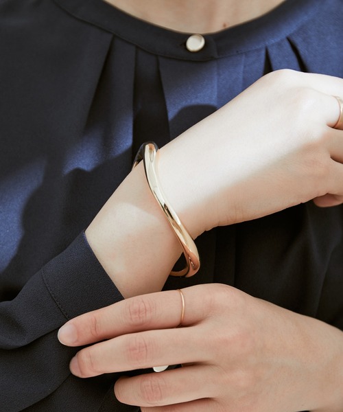 VIS（ビス）の「メタルバングル（バングル/リストバンド・レディース・シルバー/ゴールド・FREE）」の8枚目の写真