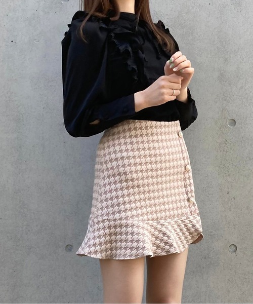 TITTY&CO.（ティティーアンドコー）の「【TITTY&CO.】ヘムフリルチドリスカパン（スカート・レディース・ベージュ/ブラック・MEDIUM/SMALL）」の12枚目の写真