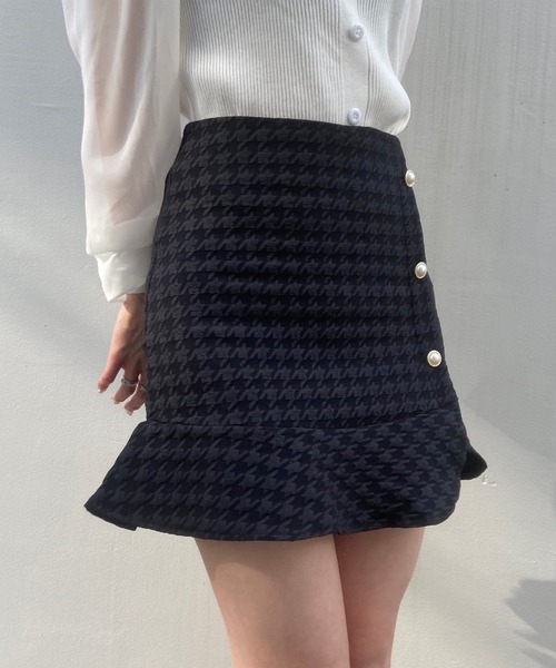 TITTY&CO.（ティティーアンドコー）の「【TITTY&CO.】ヘムフリルチドリスカパン（スカート・レディース・ベージュ/ブラック・MEDIUM/SMALL）」の19枚目の写真