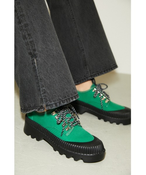 THROW by SLY(スローバイスライ)の「THROW NYLON CANVAS SNEAKER ナイロン キャンバス スニーカー(スニーカー・レディース・ブラック/グリーン・SMALL/MEDIUM/LARGE)」の1枚目の写真
