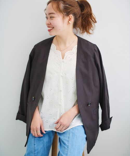 le.coeur blanc（ルクールブラン）の「イージーケア麻ノーカラージャケット（ノーカラージャケット・レディース・ベージュ/キャメル/ネイビー/ブラウン・38）」の8枚目の写真