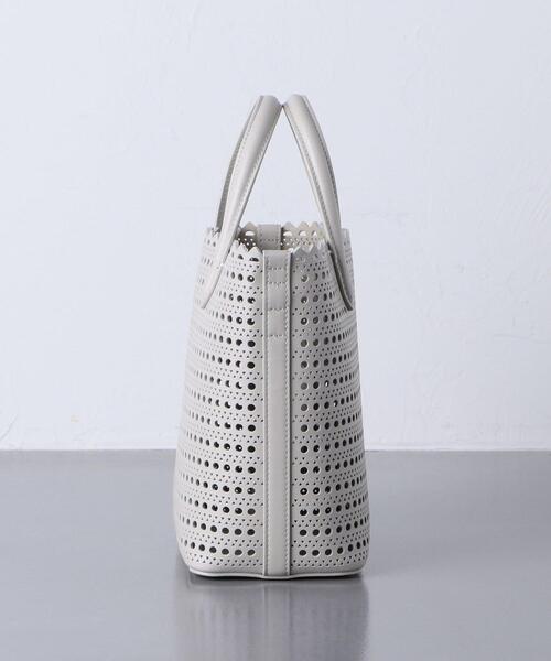 UNITED ARROWS（ユナイテッドアローズ）の「＜UNITED ARROWS＞カットワーク ミニ トートバッグ（トートバッグ・レディース・ライトグレー/ブラック・FREE）」の6枚目の写真