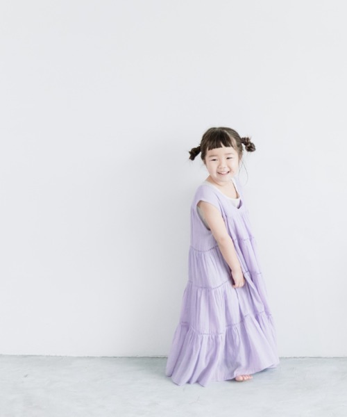 LOWRYS FARM(ローリーズファーム)の「コットンボイルティアードワンピース 275072(ワンピース・キッズ・ブラック/パープル/オフホワイト/グリーン・110cm/120cm/130cm/140cm/150cm)」の4枚目の写真