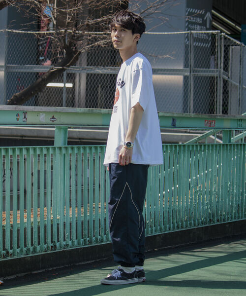 GLOSTER（グロスター）の「【GLOSTER/グロスター】立体プリント バスケットボールモチーフ ビッグシルエットTシャツ（Tシャツ/カットソー・メンズ・ホワイト/ブラック/アッシュグレー・MEDIUM/LARGE）」の15枚目の写真