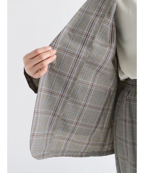 Lugnoncure（ルノンキュール）の「麻混サマージャケット（テーラードジャケット・レディース・ベージュ/ブラウン/チャコールグレー・ﾌﾘ-）」の12枚目の写真