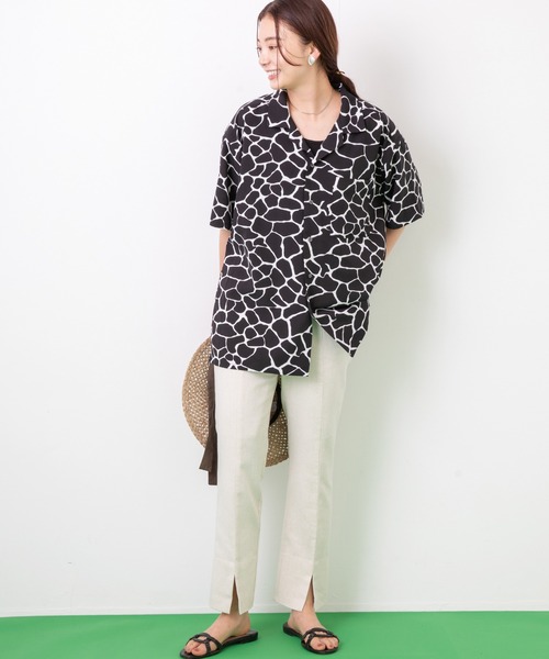 LAVEANGE（ラビアンジェ）の「オープンカラーシャツ（シャツ/ブラウス・レディース・ブラック/パープル/ピンク/ブルー/ライトグリーン・F）」の9枚目の写真