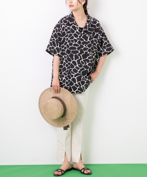 LAVEANGE（ラビアンジェ）の「オープンカラーシャツ（シャツ/ブラウス・レディース・ブラック/パープル/ピンク/ブルー/ライトグリーン・F）」の10枚目の写真