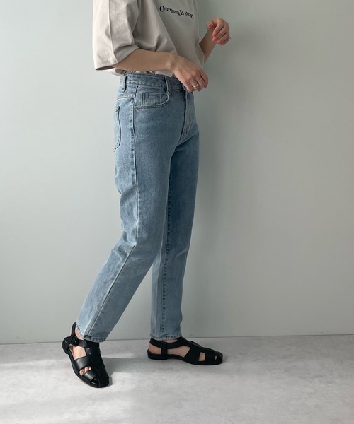 LE MORE(リモア)の「ハイウエストスリムテーパードデニム(デニムパンツ・レディース・ライトブルー・S/M)」の12枚目の写真