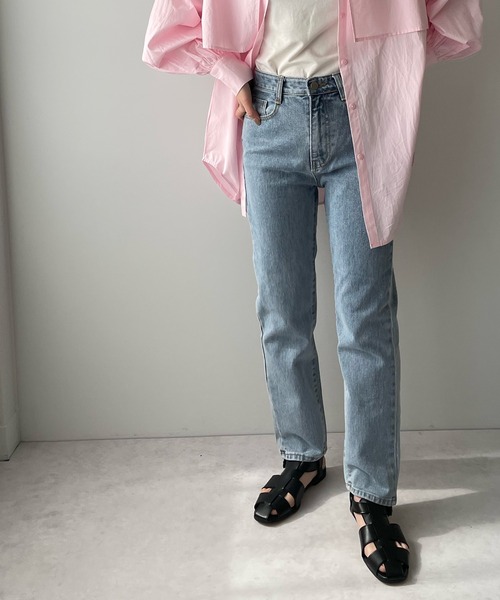 LE MORE(リモア)の「ハイウエストスリムテーパードデニム(デニムパンツ・レディース・ライトブルー・S/M)」の15枚目の写真