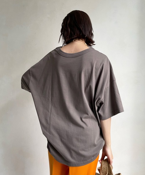 DouDou(ドゥドゥ)の「ILLINOIS 2WAY TEE(Tシャツ/カットソー・レディース・オフホワイト/グレー/チャコールグレー・FREE)」の18枚目の写真