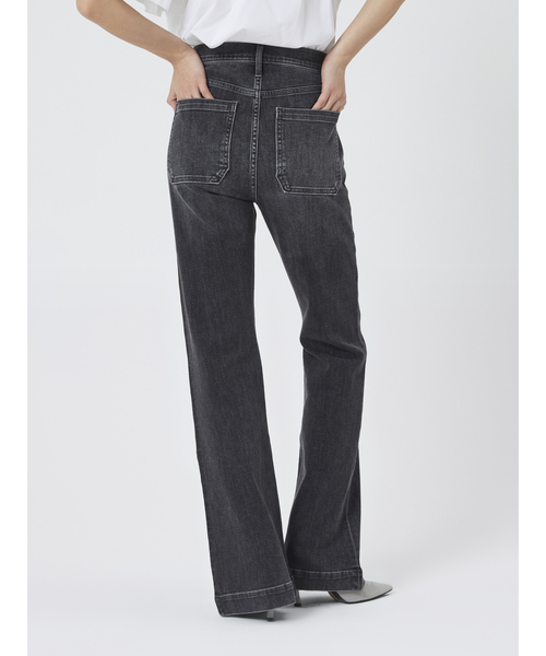 GAP（ギャップ）の「ハイライズ パッチポケット フレアデニム（デニムパンツ・レディース・ブラック・23/24/25/26/27/28/29/30）」の3枚目の写真