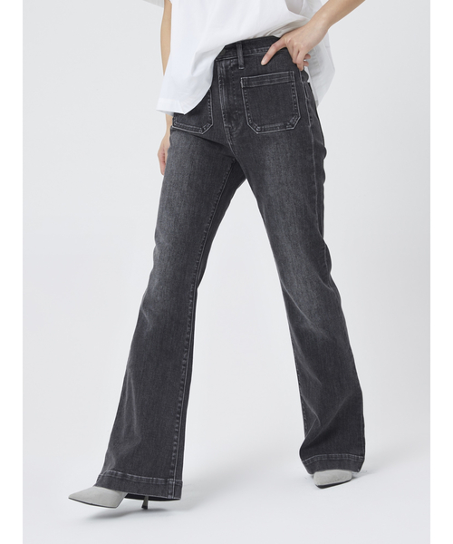 GAP（ギャップ）の「ハイライズ パッチポケット フレアデニム（デニムパンツ・レディース・ブラック・23/24/25/26/27/28/29/30）」の6枚目の写真