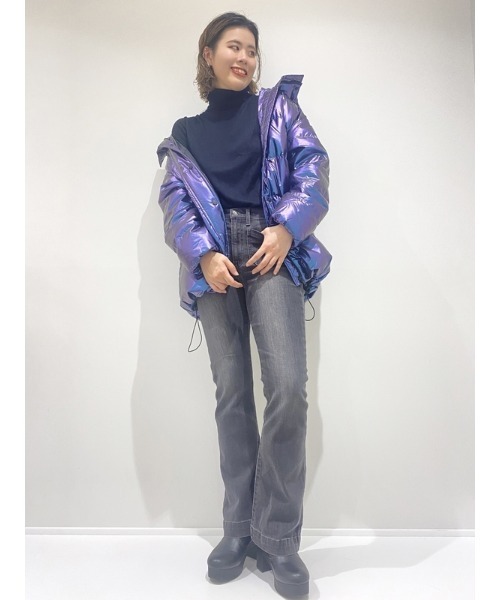 GAP（ギャップ）の「ハイライズ パッチポケット フレアデニム（デニムパンツ・レディース・ブラック・23/24/25/26/27/28/29/30）」の16枚目の写真