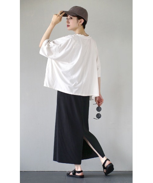 apartment department（アパートメントデパートメント）の「サスティナブルコットン ワイドシルエットTシャツ（Tシャツ/カットソー・レディース・オフホワイト/オレンジ/ライトカーキ/ネイビー・M）」の10枚目の写真
