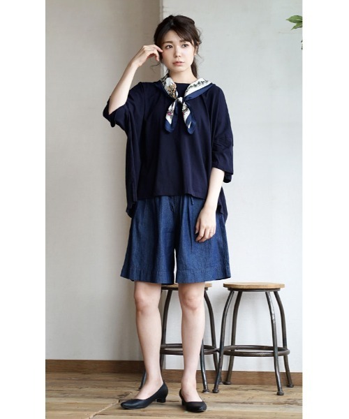 apartment department（アパートメントデパートメント）の「サスティナブルコットン ワイドシルエットTシャツ（Tシャツ/カットソー・レディース・オフホワイト/オレンジ/ライトカーキ/ネイビー・M）」の5枚目の写真