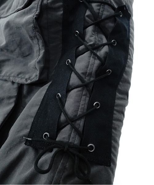 EGO TRIPPING(エゴトリッピング)の「mcg3091-EGO×PROPA M69 BODYARMOUR VEST ベスト(ベスト・メンズ・ベージュ/ブラック・46/48)」の4枚目の写真