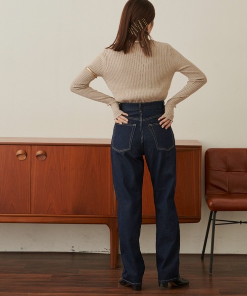 VANNIE U（ヴァニーユー）の「ストレートデニムパンツ（デニムパンツ・レディース・ネイビー/ブラック・FREE/S）」の16枚目の写真