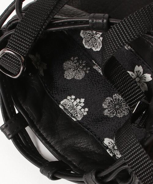 yorozu（ヨロズ）の「EX.STUDIOUS別注 キリハナ防水巾着 25（ハンドバッグ・メンズ・ブラック・FREE）」の3枚目の写真