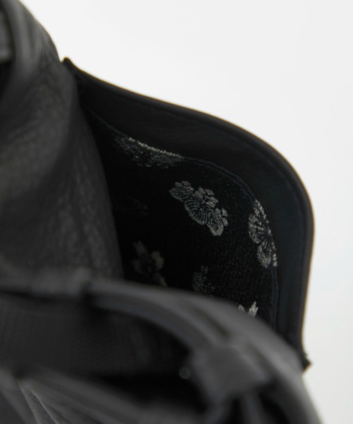 yorozu（ヨロズ）の「EX.STUDIOUS別注 キリハナ防水巾着 25（ハンドバッグ・メンズ・ブラック・FREE）」の10枚目の写真