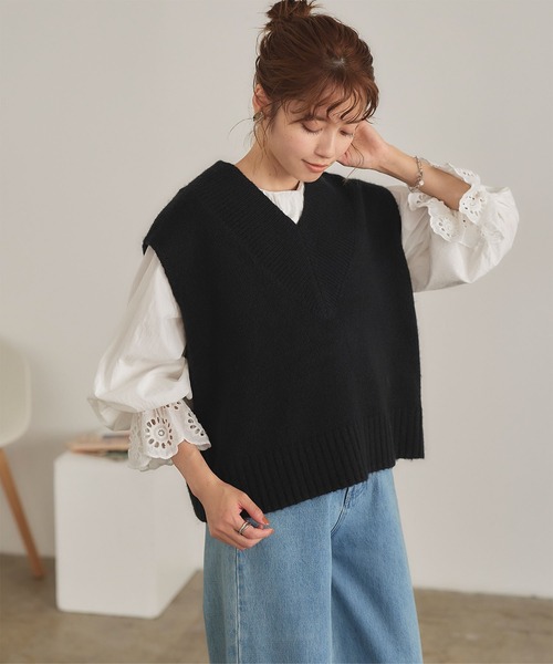 titivate（ティティベイト）の「デザインリブニットベスト（ベスト・レディース・ブラック/ベージュ/グリーン・S/M）」の2枚目の写真