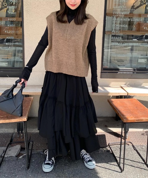 titivate（ティティベイト）の「デザインリブニットベスト（ベスト・レディース・ブラック/ベージュ/グリーン・S/M）」の17枚目の写真