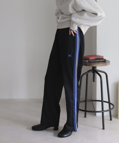 fredy emue（フレディエミュ）の「【RUSSELL ATHLETIC/ラッセル アスレチック】CLASSIC JERSEY TRACK PANTS（その他パンツ・レディース・ブラック/ブラウン/ブルー・L）」の2枚目の写真